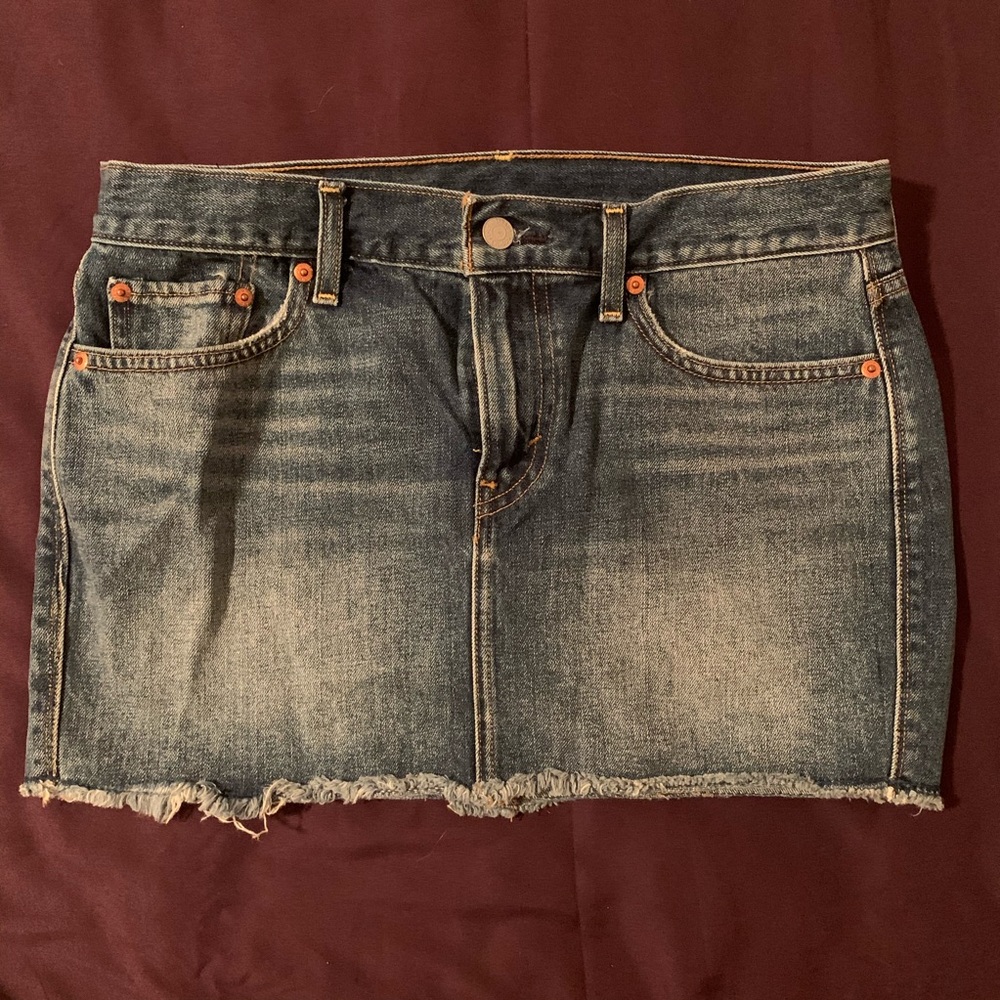 Levi’s Mini Skirt